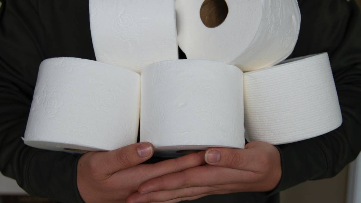 Santarcangelo, ruba carta igienica e sapone dall'ospedale, poi aggredisce un sanitario: arrestato