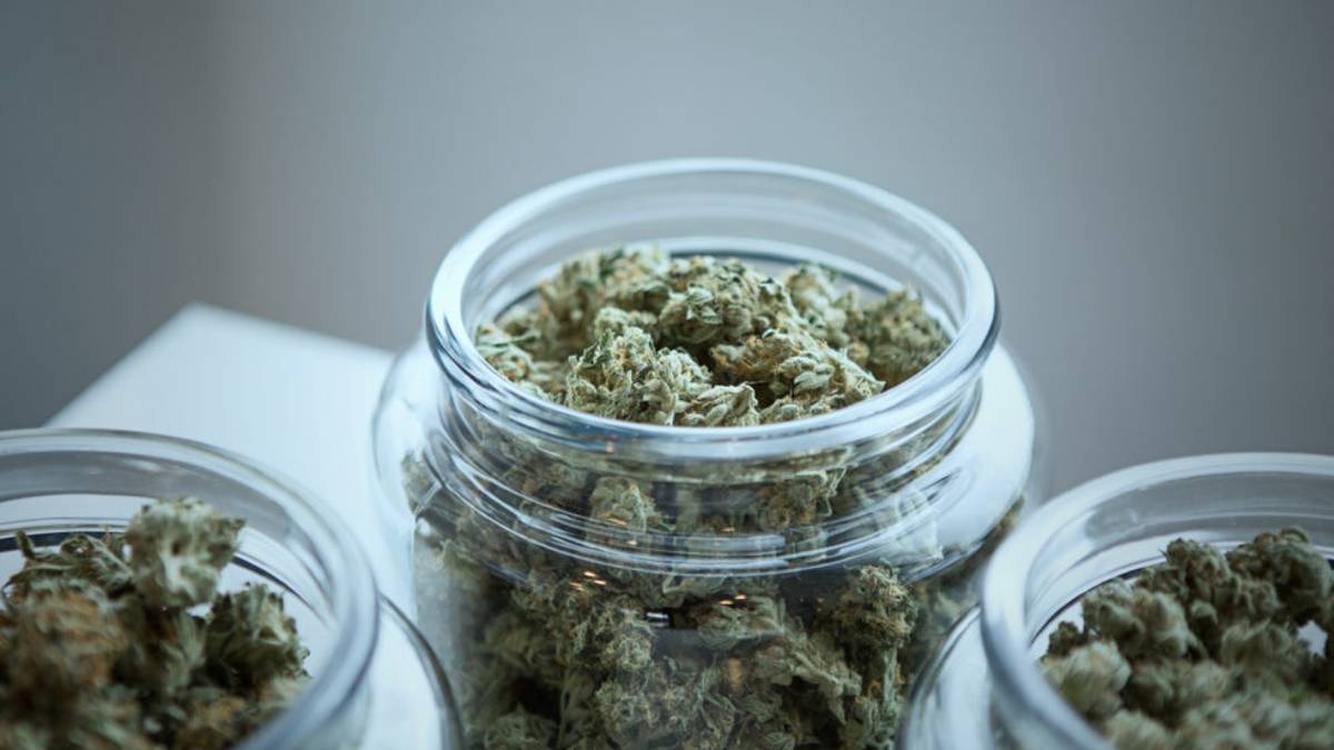 Droga trovata in casa. Arrestato noto pasticciere riminese