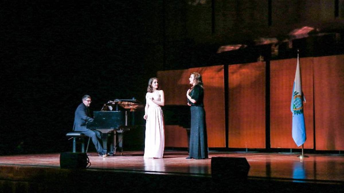 Il concorso di canto Renata Tebaldi alla Scala e a Versailles