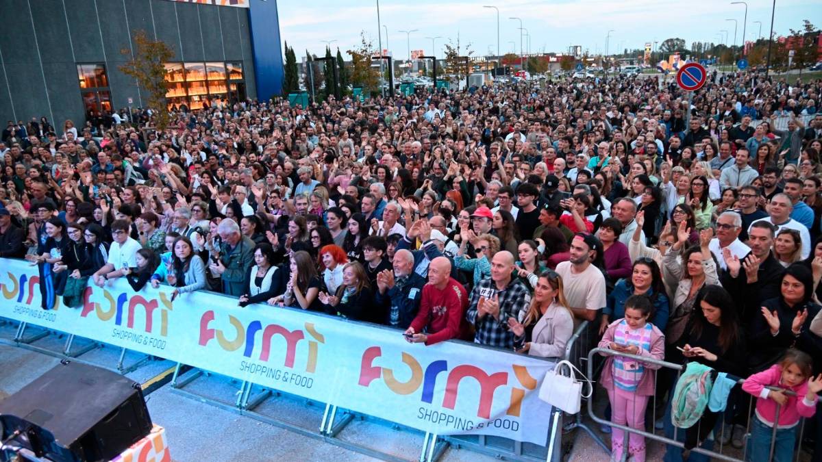 Forlì, in 5mila per Noemi FOTOGALLERY