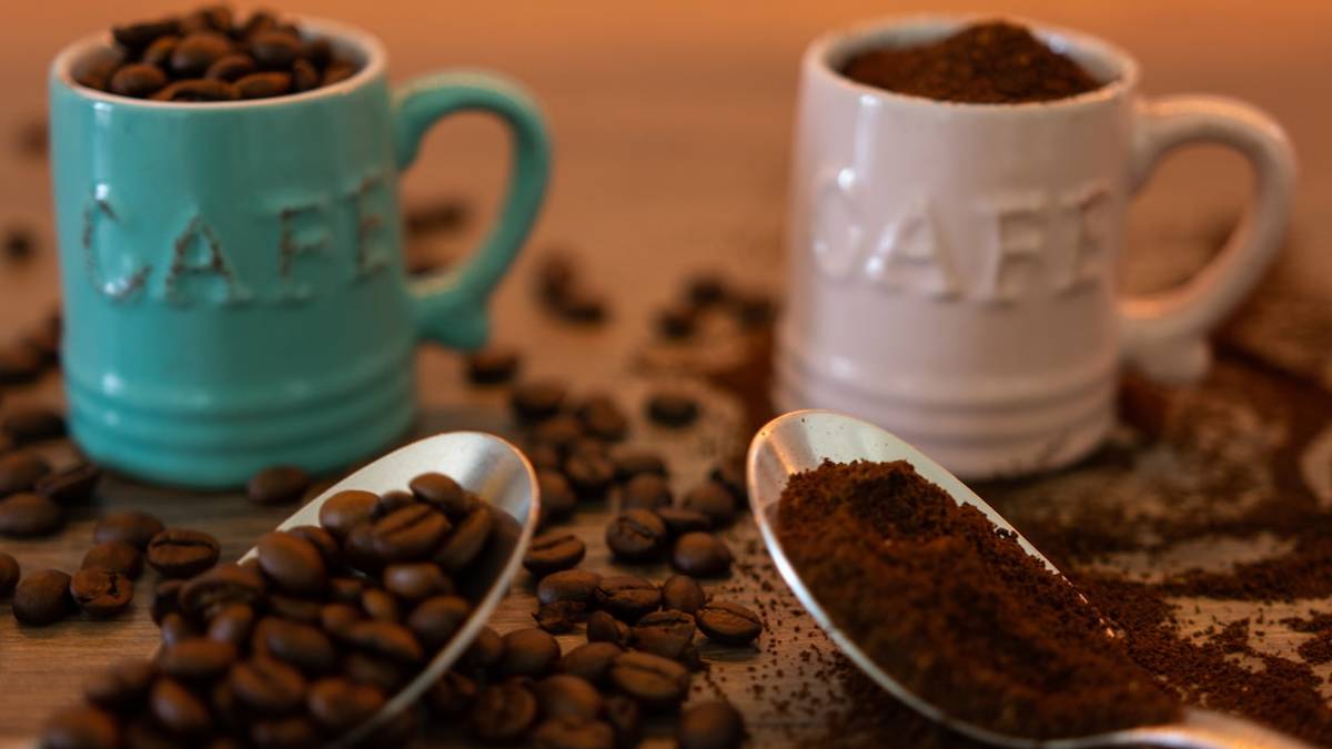 Del caffè non si butta via niente: dai fondi al caffè rimasto, ecco delle idee anti-spreco