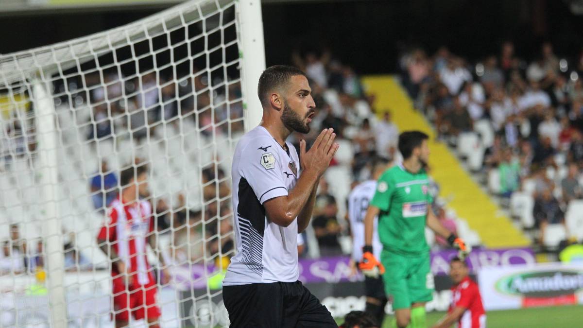 Calcio C, Cesena e Imolese in campo sabato 18