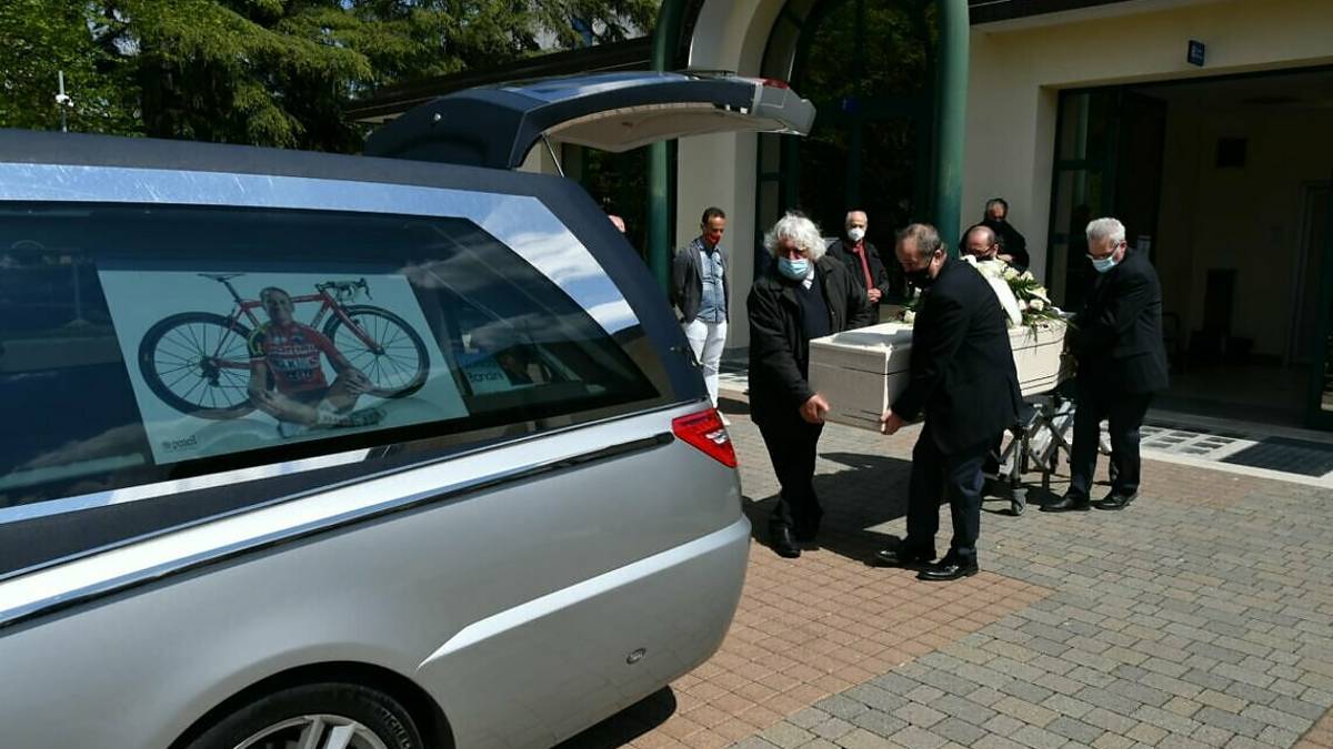 Monica Bandini, in tanti all'addio alla ciclista