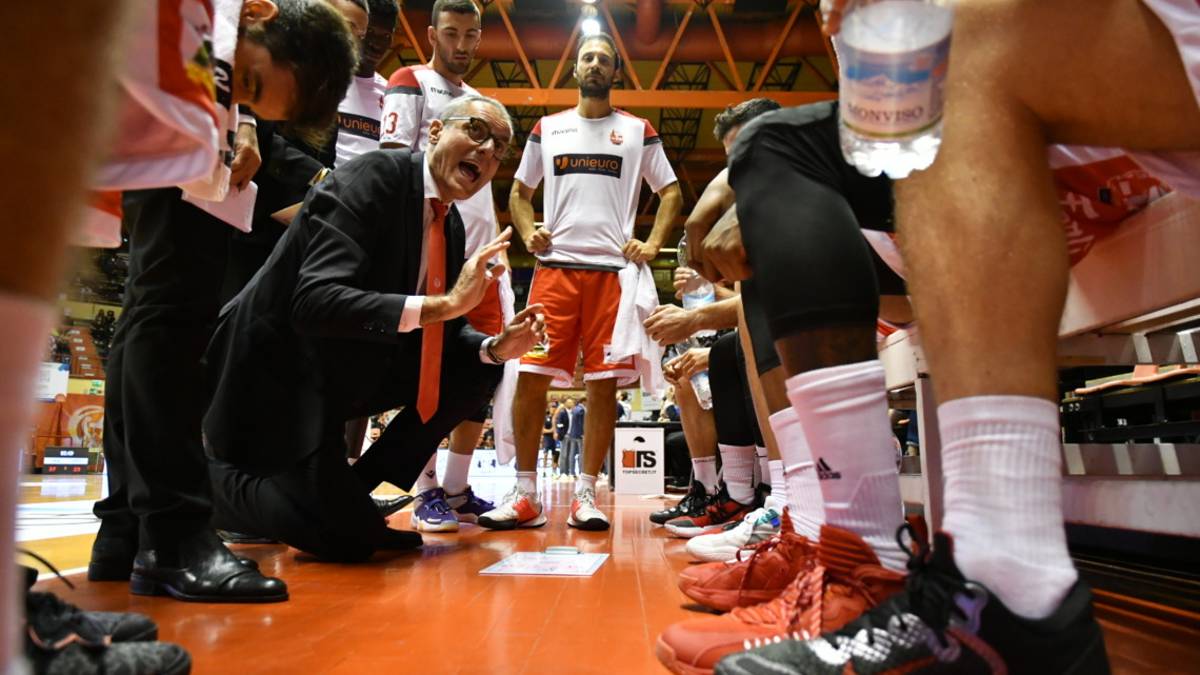 Basket A2, l'Unieuro perde Flan per almeno 6 mesi
