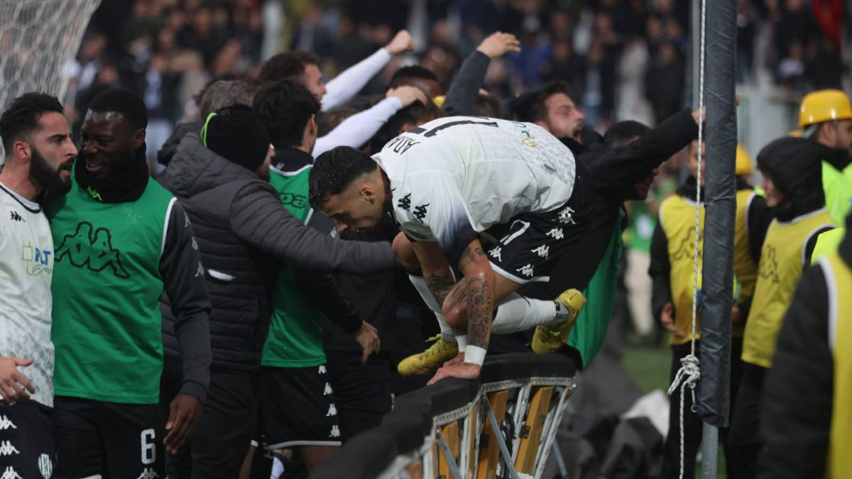 Il Cesena, lo stadio bello e sicuro e la comproprietà di Maenza
