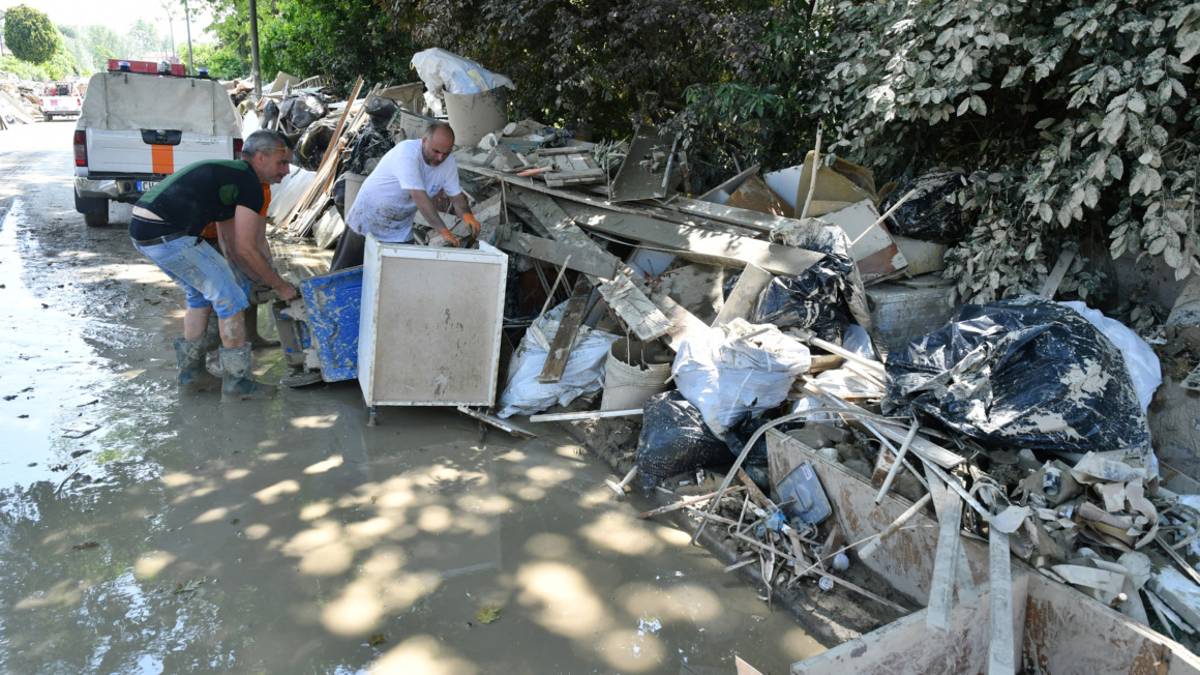 A Forlì materassi, cucine e abiti gratis alle famiglie più colpite dall'alluvione