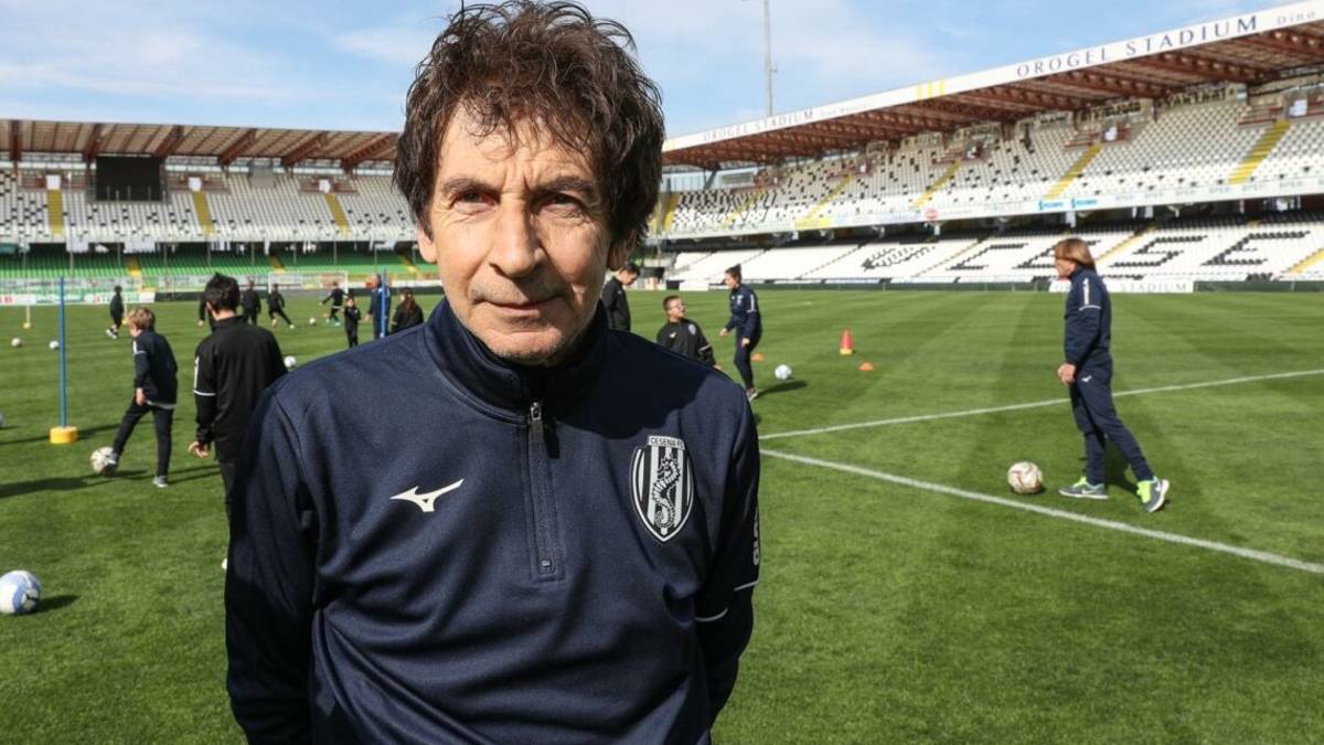 Calcio, Buratti confermato presidente regionale Aiac