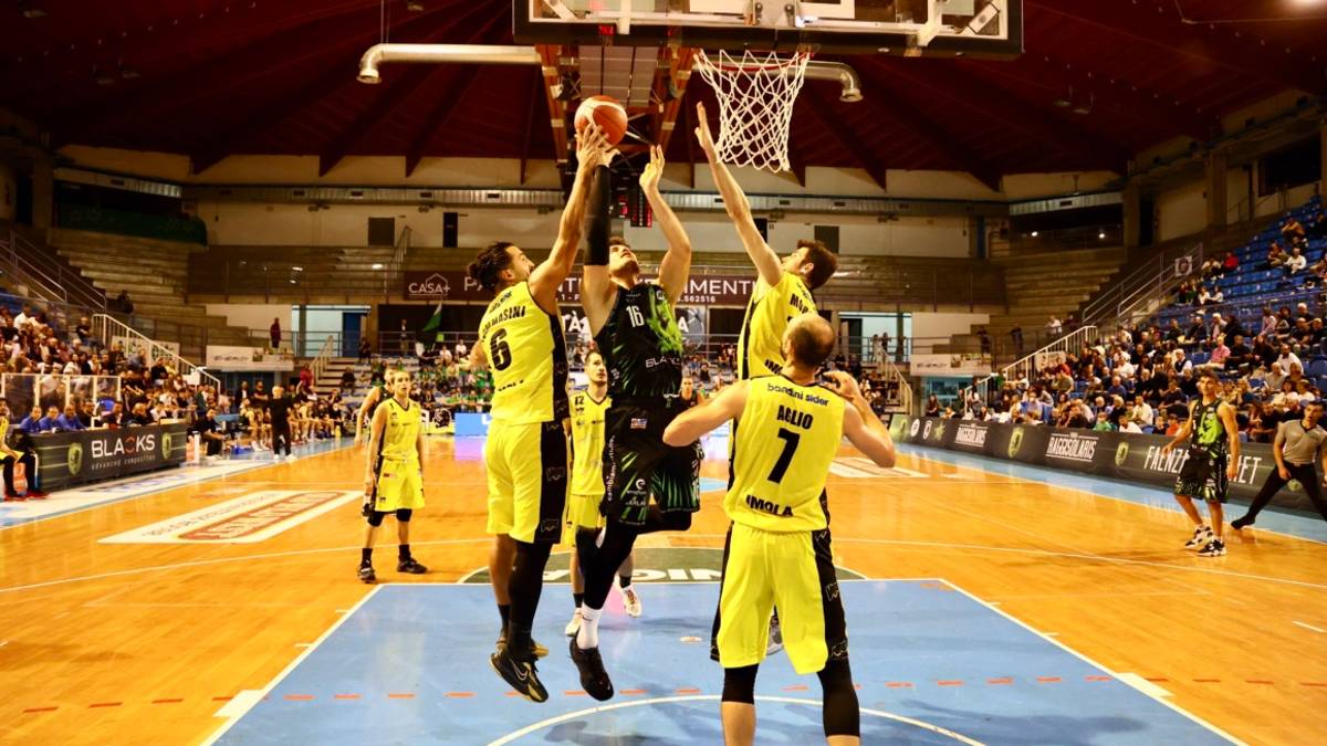 Basket B, Blacks Faenza: Aromando regala qualcosa di speciale