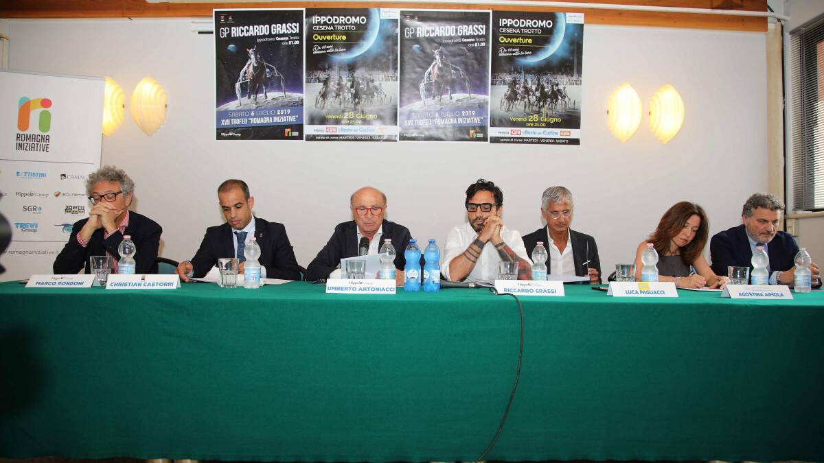 Ippica, presentata la nuova stagione dell'ippodromo di Cesena