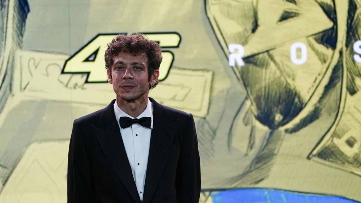 MotoGp, da Valentino Rossi a Marco Bezzecchi: parata di stelle agli awards di Valencia - Gallery