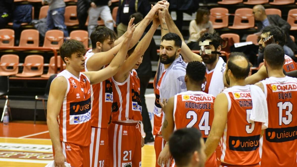 Basket A2, l'Unieuro a valanga su Scafati - Gallery