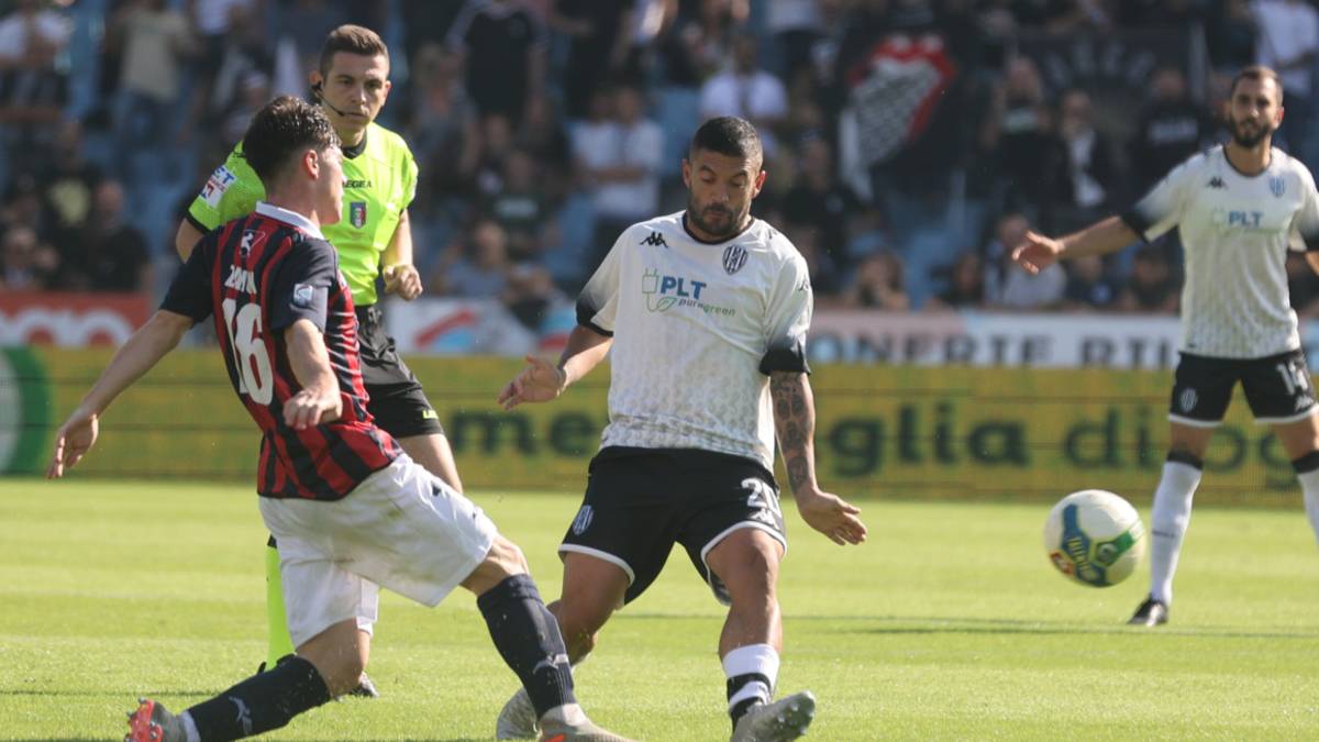 Calcio C, Cesena: De Rose verso il forfait a Pesaro