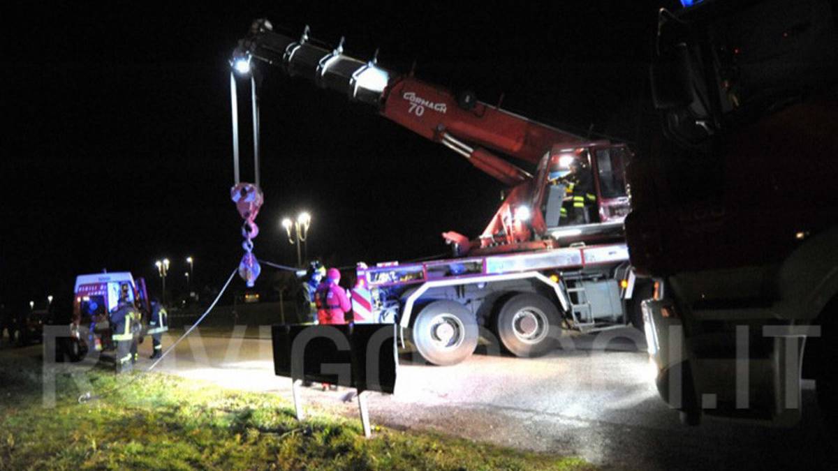 La sua auto finisce nel canale: muore 56enne cinese residente a Predappio