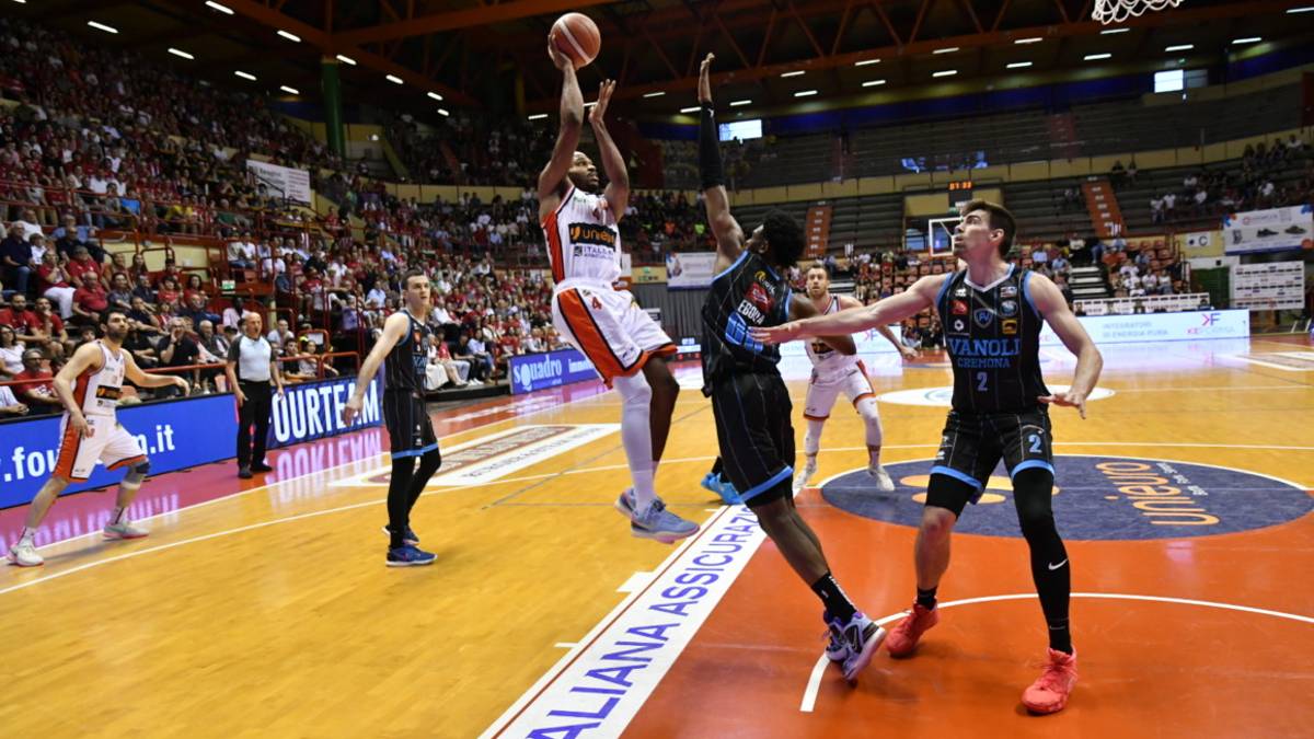 Basket A2 play-off, Unieuro ancora ko con Cremona e ora è durissima (64-69) VIDEO