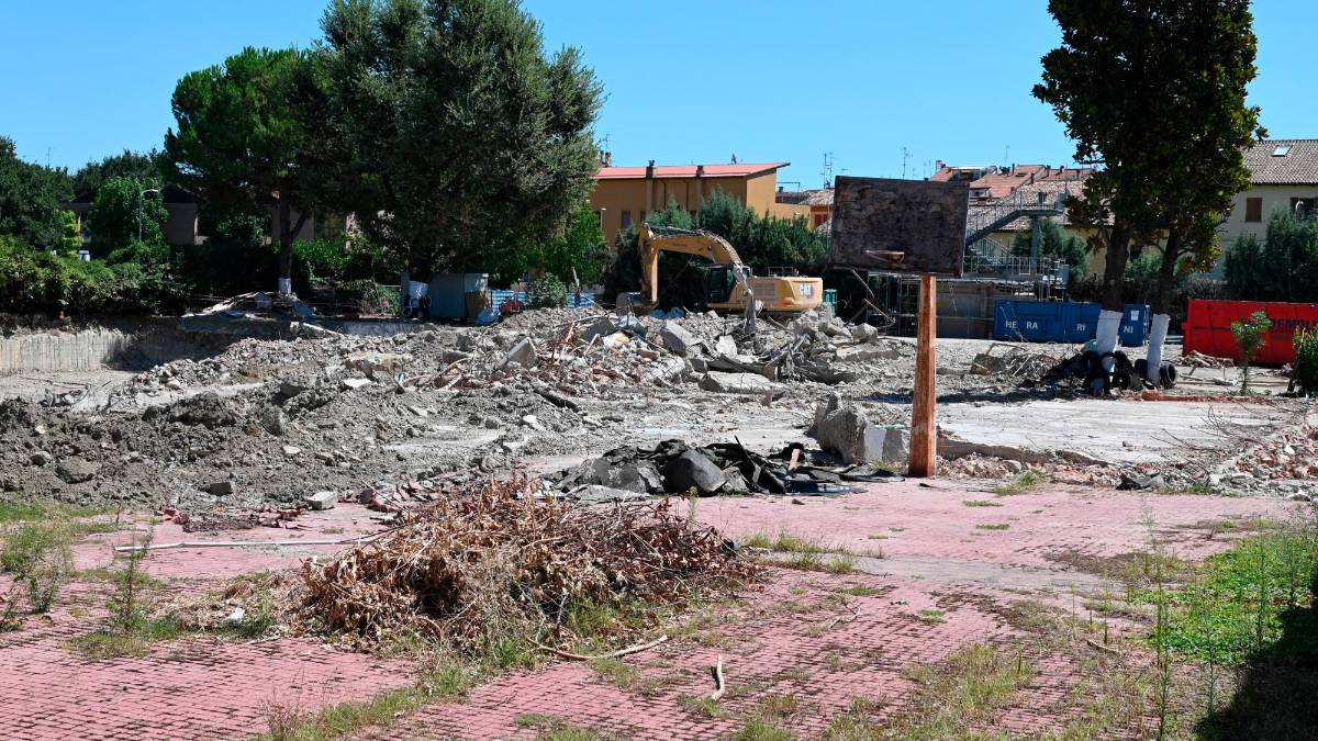 Forlì, ormai ultimata la demolizione della ex “Maroncelli”
