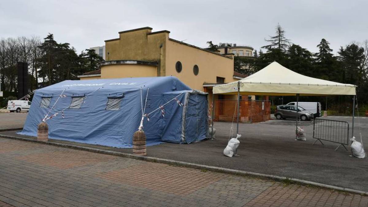 Coronavirus, anche a Ravenna la postazione per i tamponi in auto