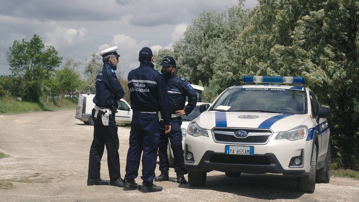 Ravenna, blitz alla festa con dj senza autorizzazione in spiaggia