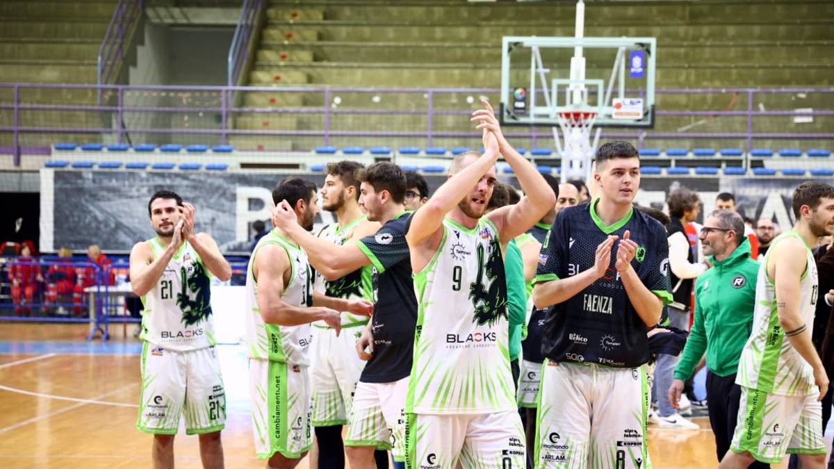 Basket B, Blacks, vittoria di carattere con Ozzano (90-82) - Gallery
