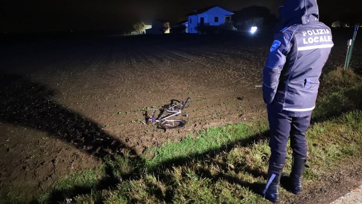Incidente a San Zaccaria: investito da un'auto, ciclista in gravi condizioni