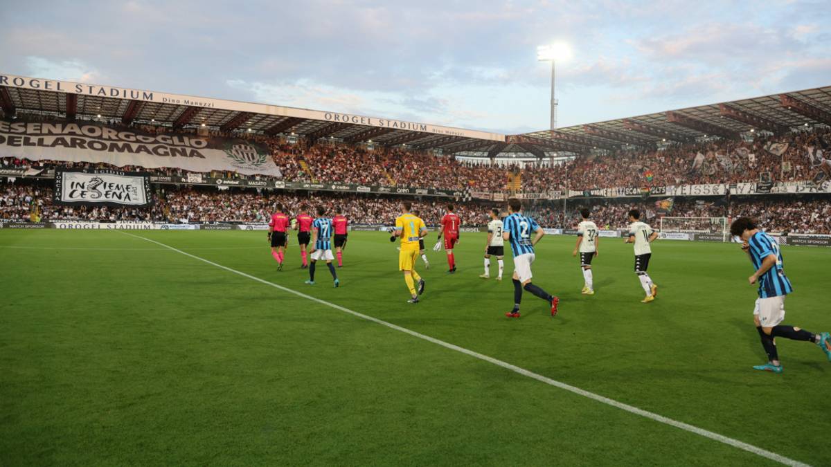 Il Cesena che si butta da una parte mentre la Serie B va dall'altra