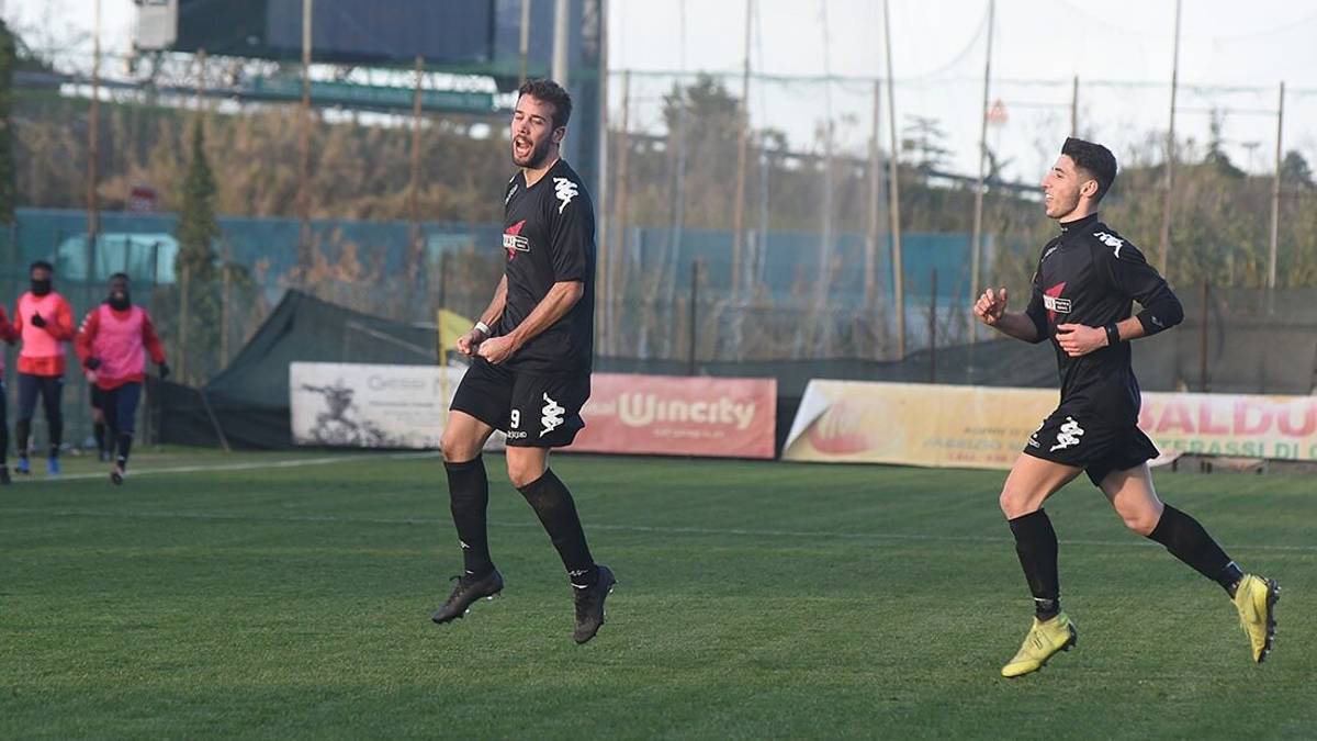 Calcio D, una tosta Sammaurese fa piangere il Rimini (0-2)