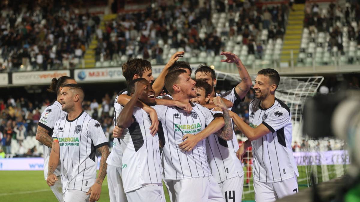 Se il Cesena pensa solo al calcio, lo sa ancora fare bene