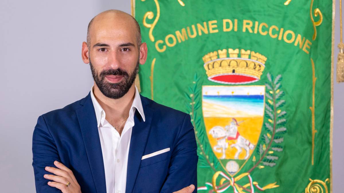Riccione, occupazione di suolo pubblico: riduzione del 20% per tavoli e sedie