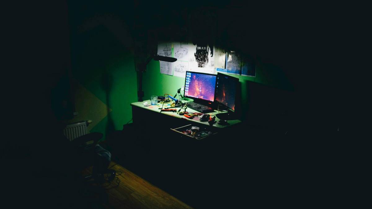 “La guida del pedofilo”: maxi-operazione contro la pedopornografia on line: un arresto anche a Ravenna