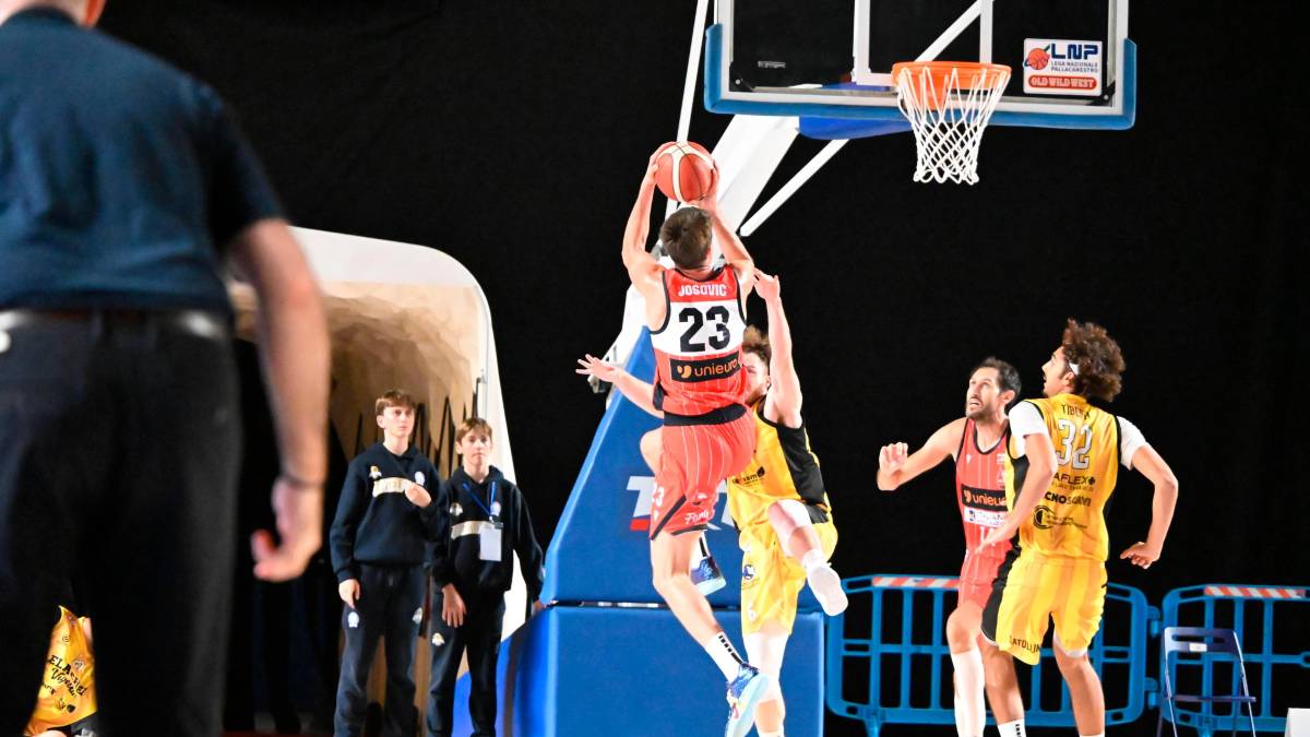 L’Unieuro cade a Vigevano (79-74)