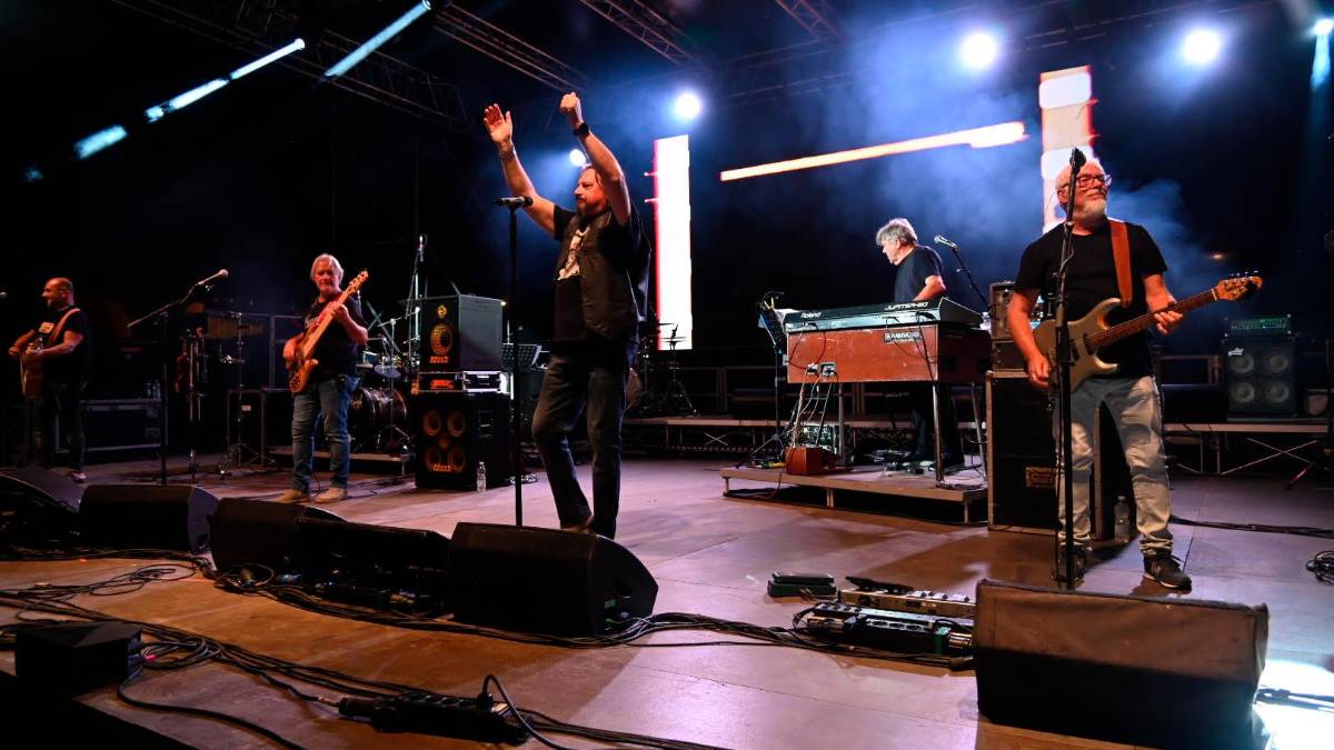 “Cara Forlì” fa ballare e cantare la piazza FOTOGALLERY