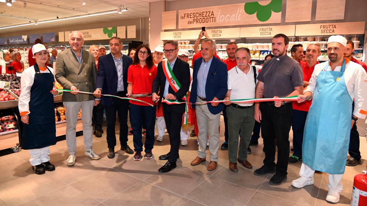 Faenza, inaugurato il Conad Superstore Le Cicogne