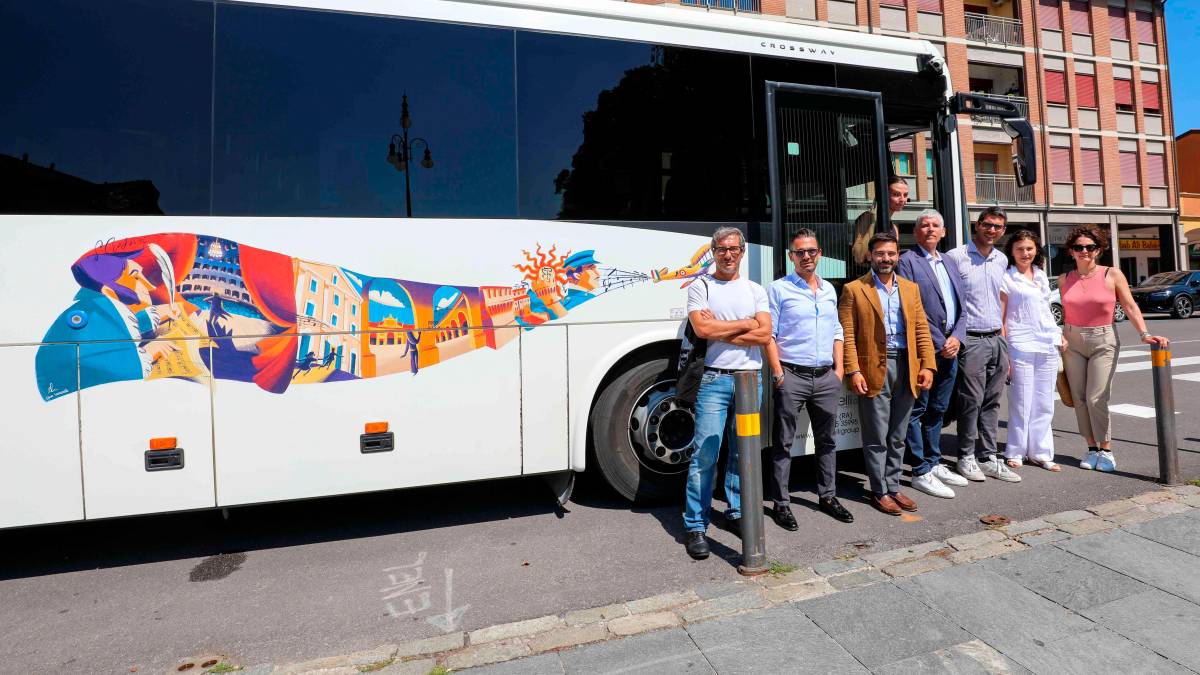 Lugo, un autobus per promuovere museo Baracca e teatro Rossini