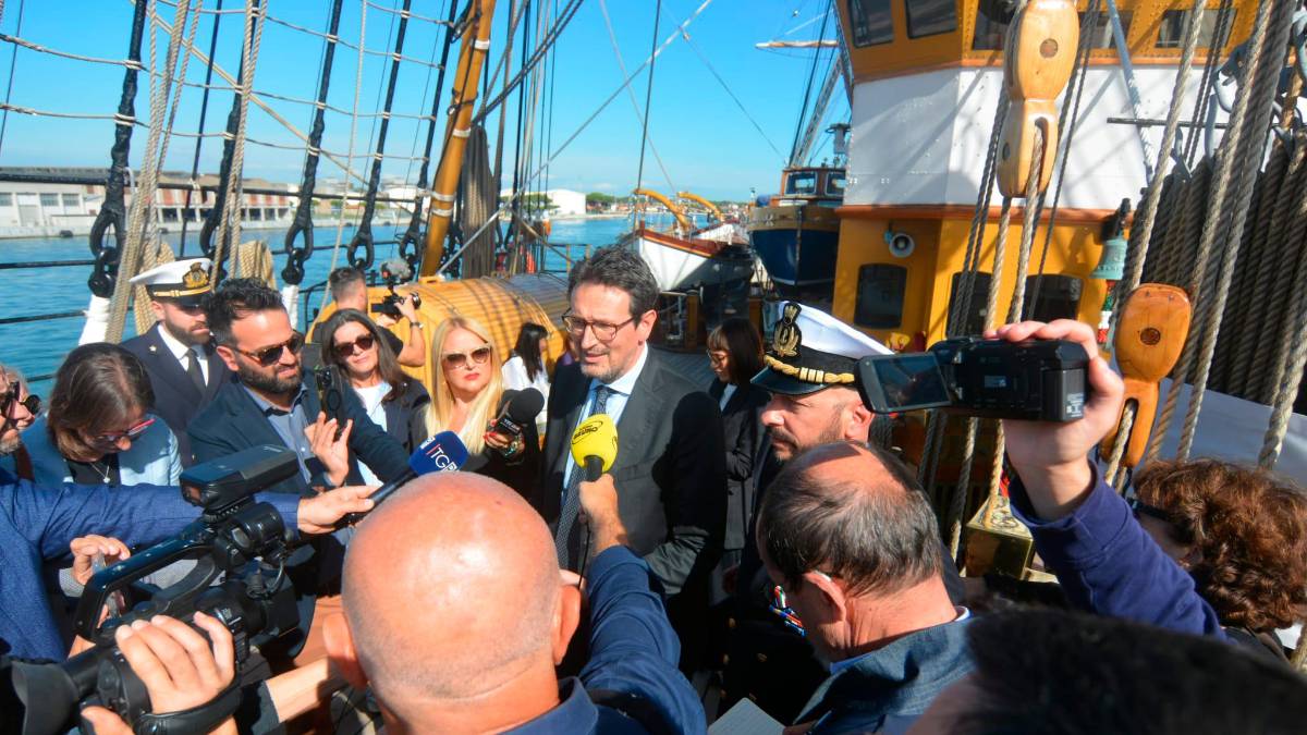 Ravenna, tutti pazzi per la Vespucci FOTOGALLERY