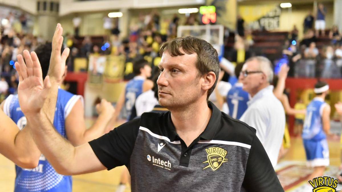 Basket B, la Virtus Imola conferma l'assistente allenatore Andrea Zotti per il nono campionato consecutivo