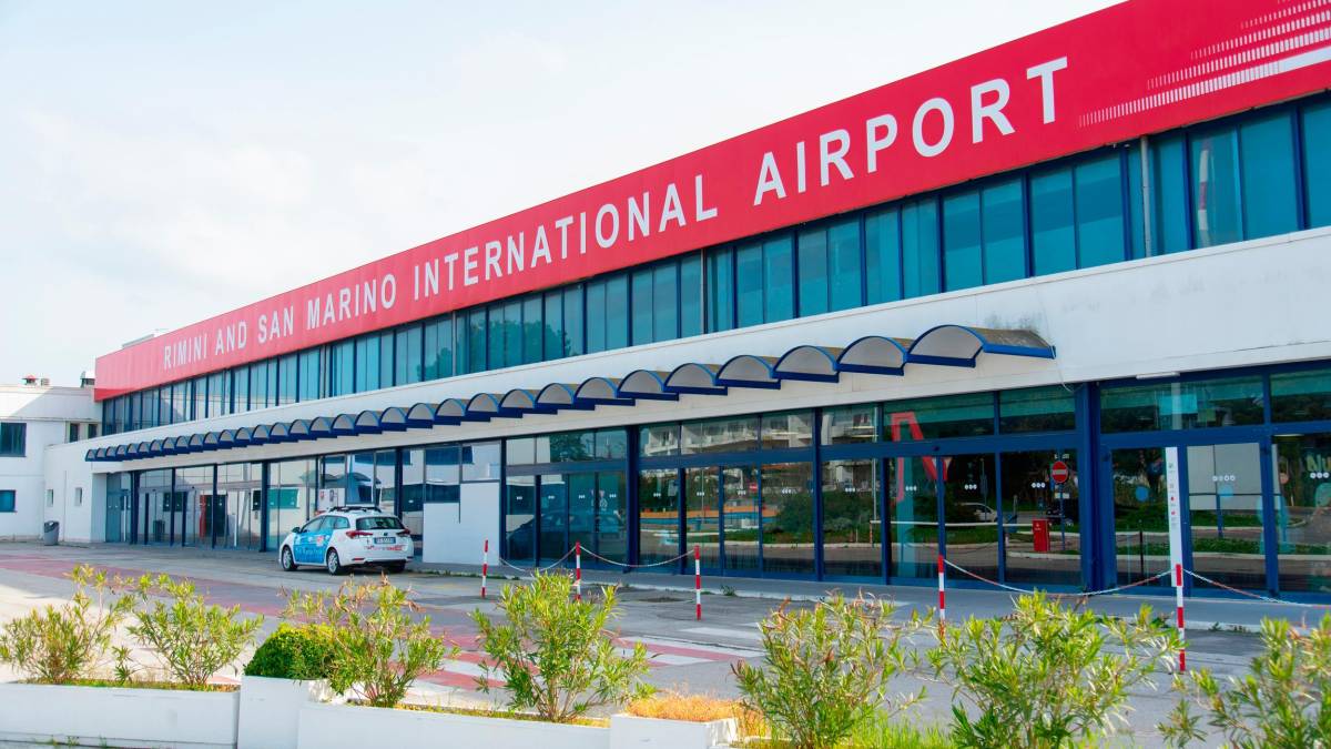 L’ingresso dell’aeroporto Fellini di Rimini