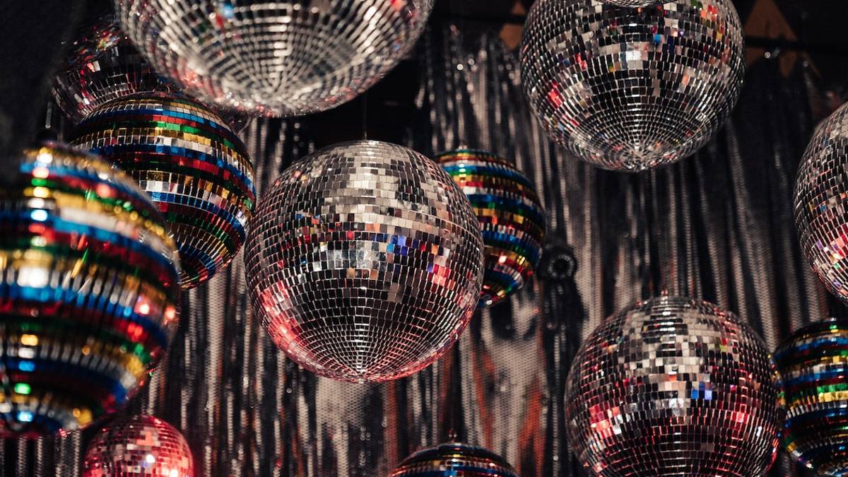 Misano, un centinaio di biglietti mancano all'appello: multa a una discoteca