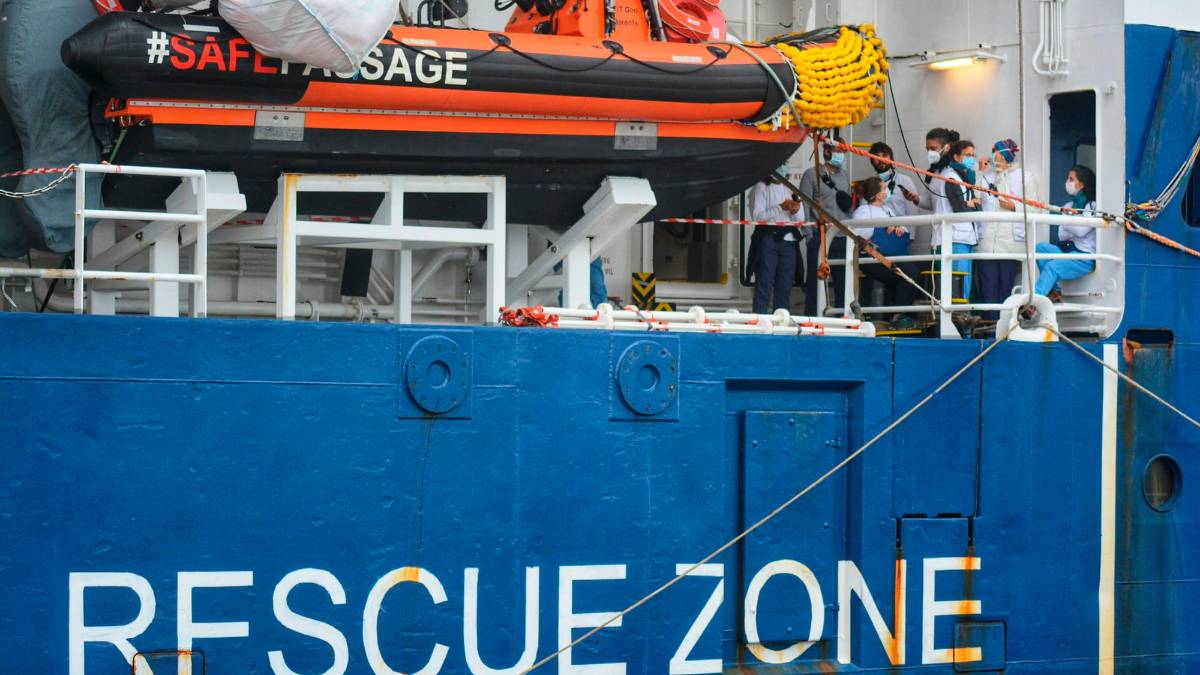 Ravenna, ecco la nave Geo Barents con 57 migranti VIDEO GALLERY