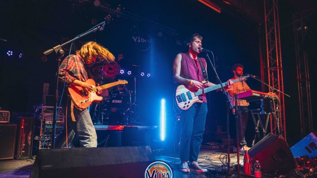 Cesena, domenica burattini, musica e poesie in Piazza della Libertà