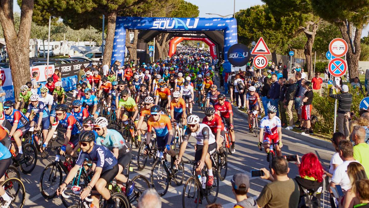Ciclismo, Granfondo Squali Trek 2023 a Cattolica: superati i 3mila iscritti