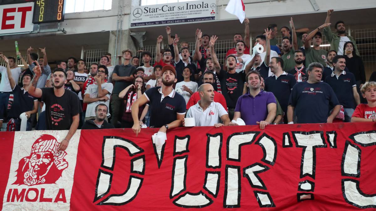 Basket B, Andrea Costa: chi si abbona entro il 31 agosto entra gratis al primo derby