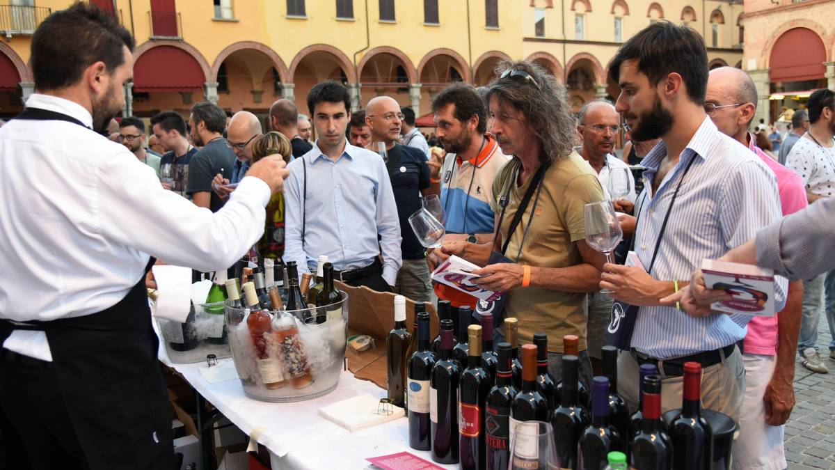 Tramonto diVino, le migliori etichette romagnole secondo l'Ais