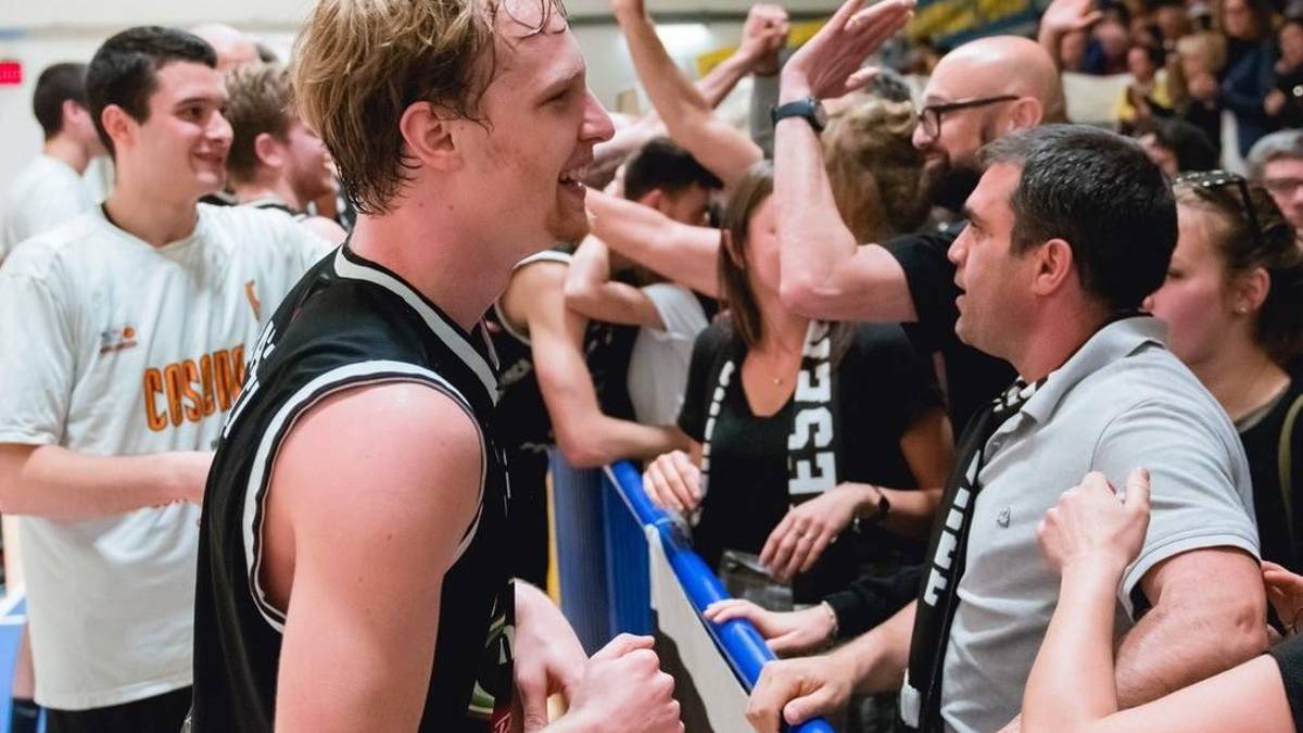 Matteo Battisti prolunga il contratto con la Amadori Basket Cesena
