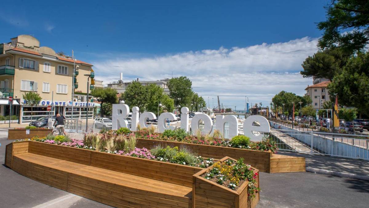 Riccione, tassa di soggiorno restituita agli alberghi aperti per Natale