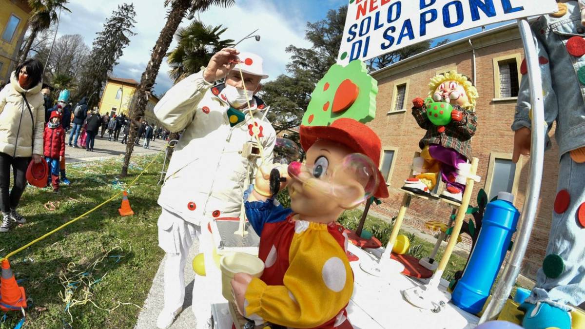 Imola, sono tornati i Fantaveicoli senza corteo e in mascherina