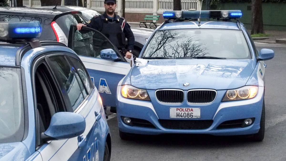 Rubano in panetteria e bigiotteria. Arrestati da una Volante
