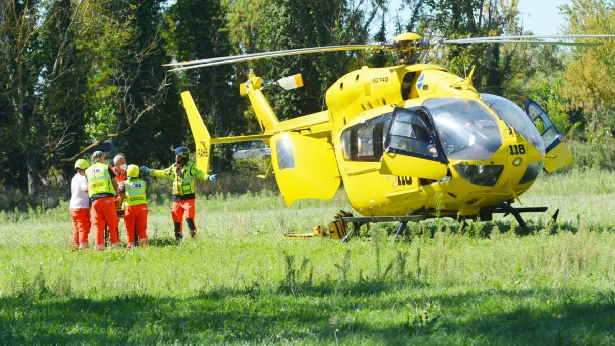 Ravenna, incidente sul lavoro al Petrolchimico: operaio in gravi condizioni