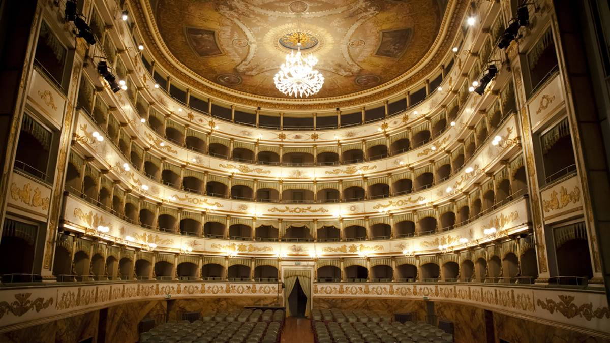 Venerdì 23 giugno previsto un tour speciale nel teatro Bonci
