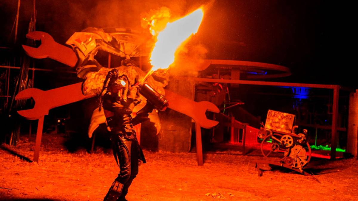 Longiano, giovedì 1° maggio lo spettacolo “Games With Flames” dei performer di Mutonia