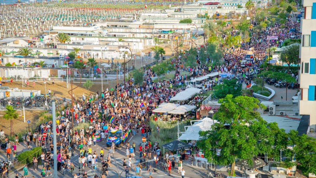 Le transfemministe: Aggredite al Summer Pride di Rimini. Il presidente di Arcigay: Benvenute anche le voci critiche