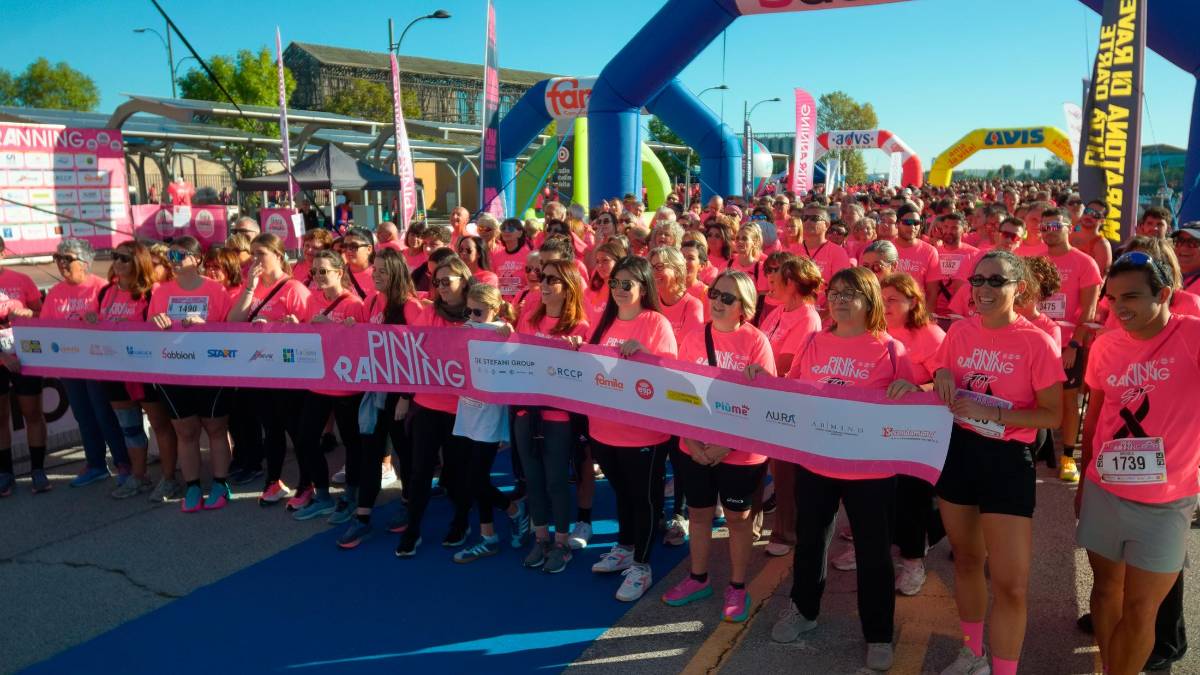 Ravenna dice no alla violenza di genere:, in 3.690 alla Pink RAnning GALLERY
